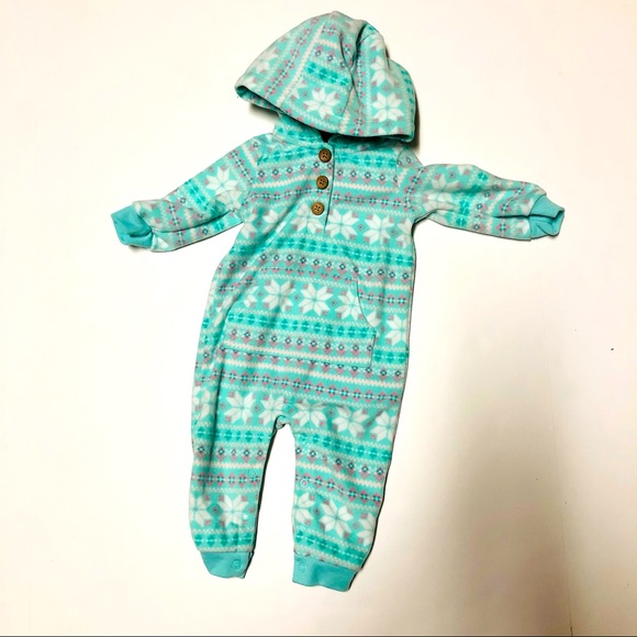 Carter’s Infant girl one piece sleepers/pajamas 3 are 6 months, 1 is 6-9 months - Picture 4 of 12